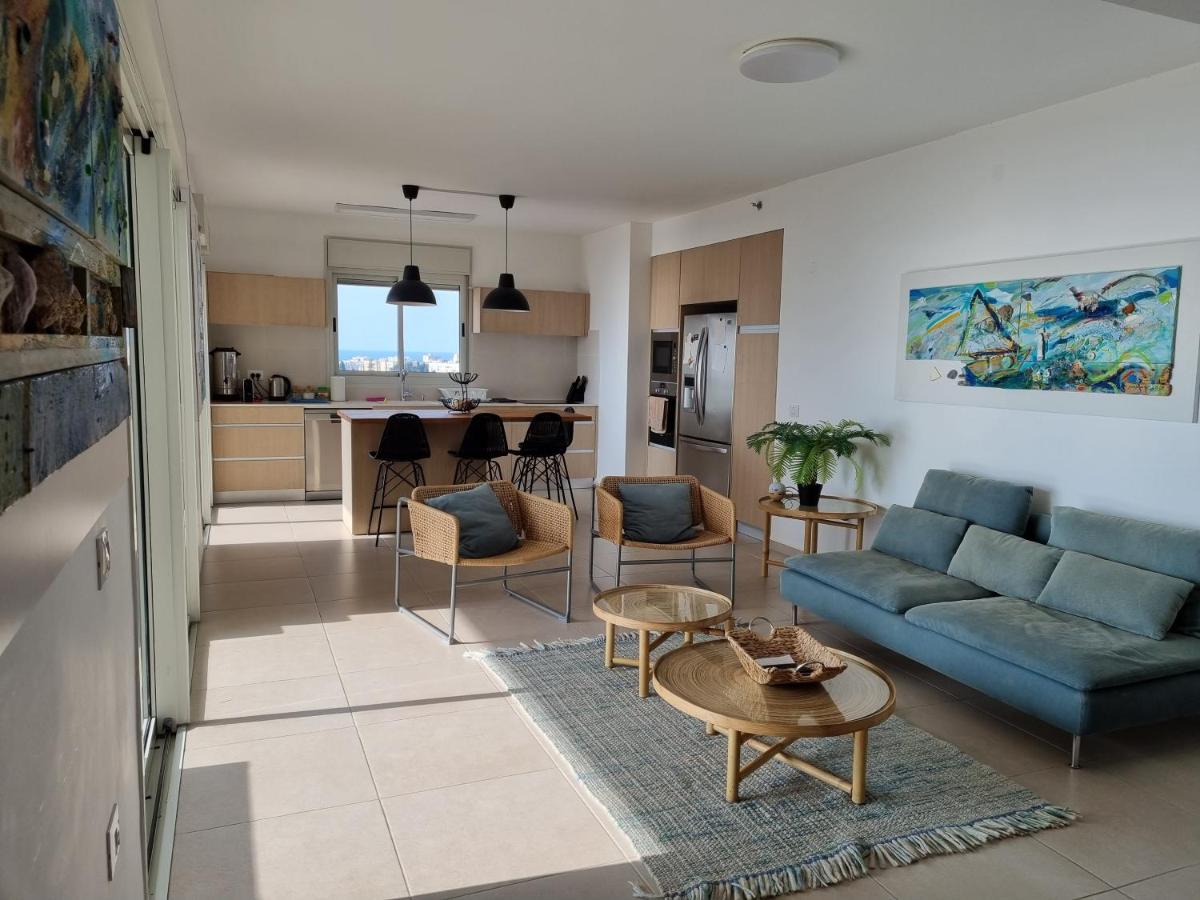 Beachfront Gallery Acre Exterior foto