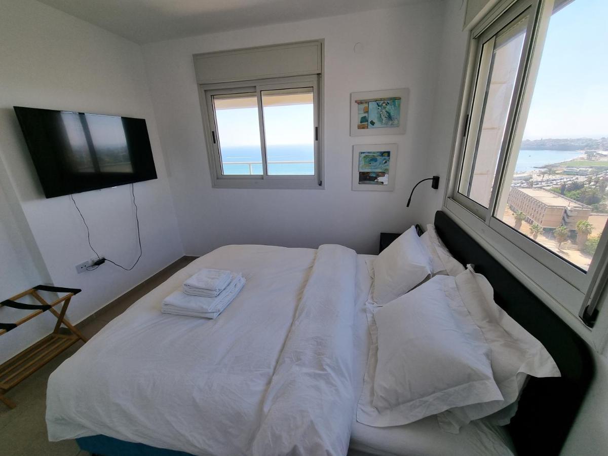 Beachfront Gallery Acre Exterior foto