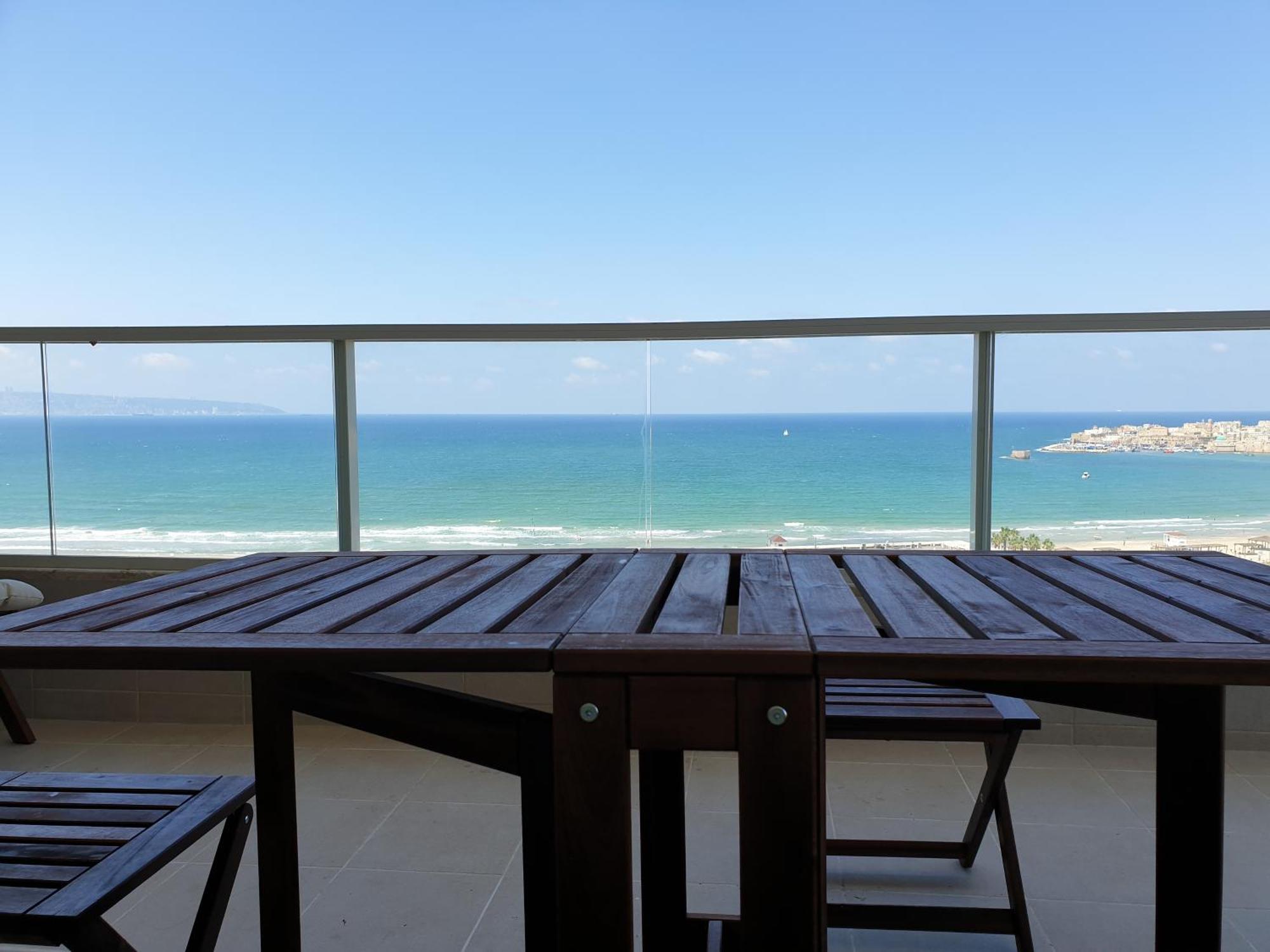 Beachfront Gallery Acre Exterior foto